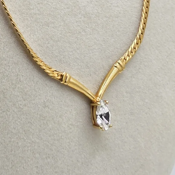 Vintage Avon Marquise Crystal Tennis Style Y-Necklace Gold Tone 17" - Picture 2 of 12